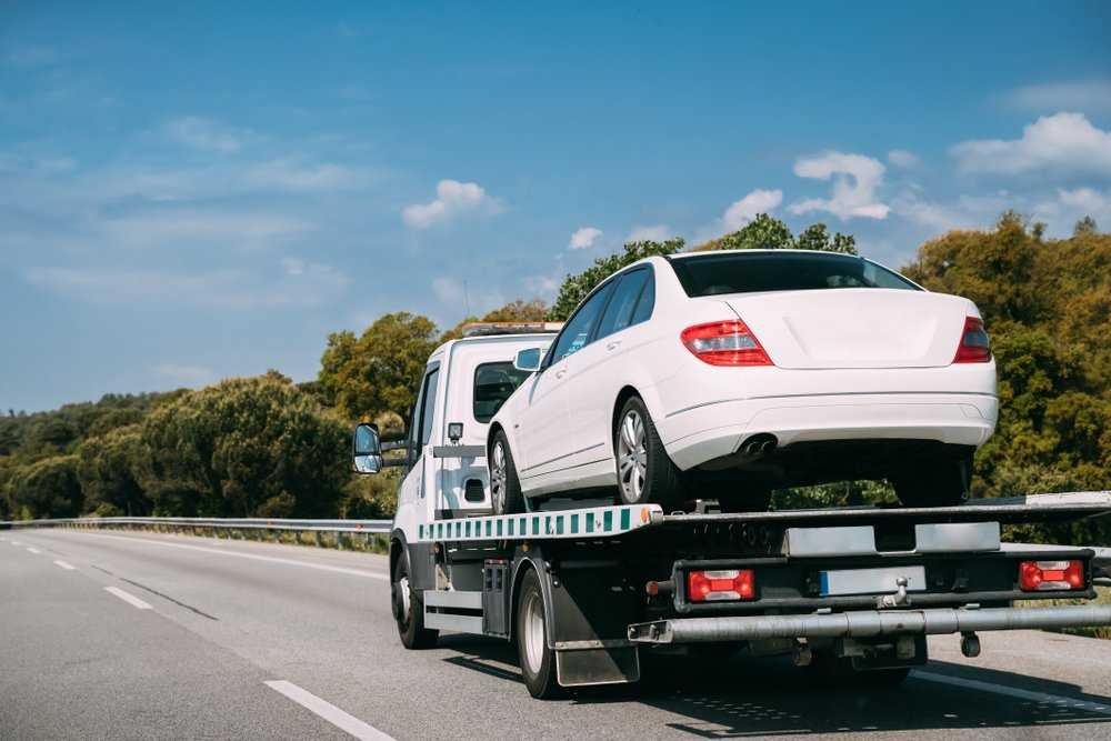 Navigating state lines with a broken-down vehicle can be stressful.